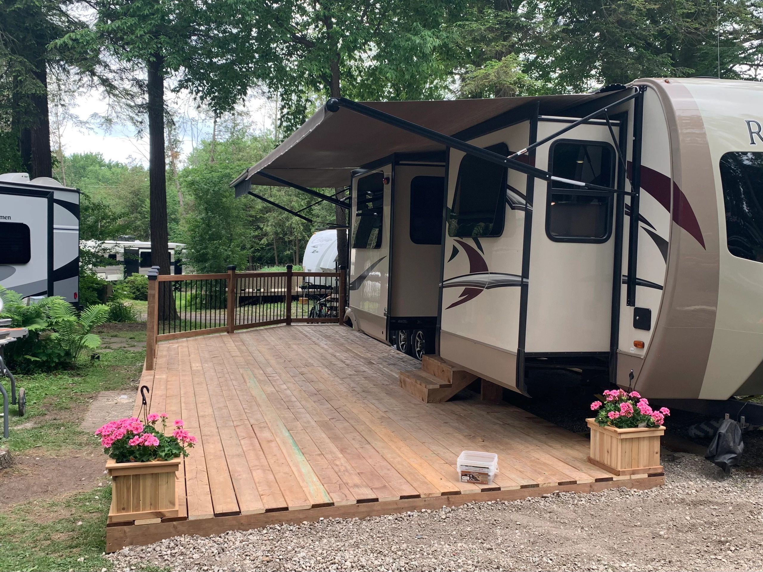 Early Riser Decking and Fencing